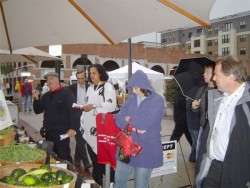 photo of conference participants at Drake Farmers' Market