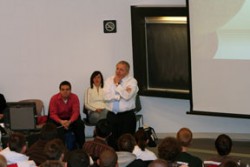 photo of Bruce Foster talking to class