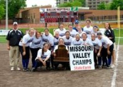 Photo of Drake softball team