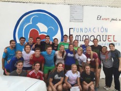 The Drake University men's and women's soccer teams pose in front of Fundacion Emmanuel, an organization in Guadalajara that houses children whose parents are in prison. 