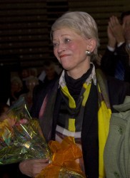 Melva Bucksbaum and her husband, Martin, established the Martin Bucksbaum Distinguished Lecture Series at Drake University. 