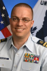 U.S. Coast Guard Commander Aaron Middlekauff, Pharm.D., PH’01, 