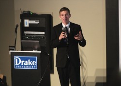 Dylan DeClerck, a junior marketing a finance major, discusses Opportunity on Deck during a presentation for the Lorentzen Student Hatchery.