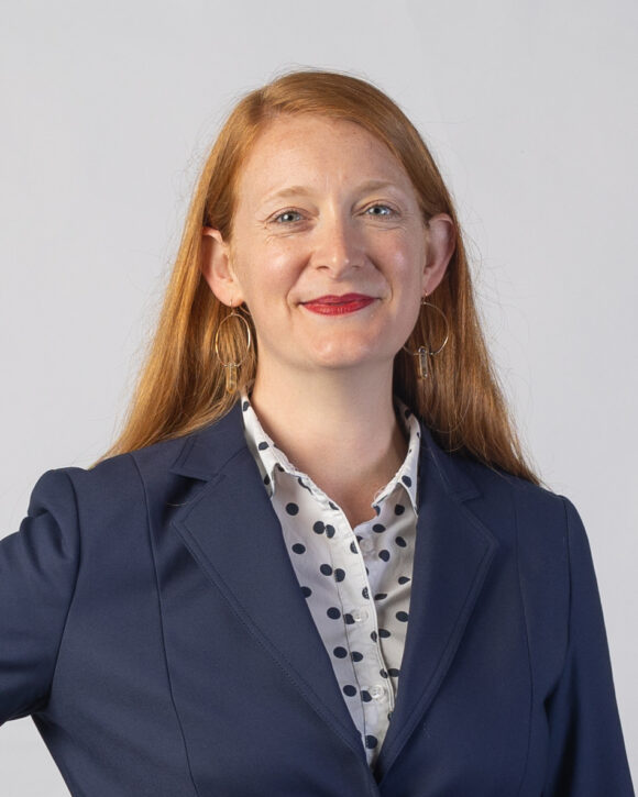 Drake University Law School Promotes Elizabeth Battles to Assistant Drake University Law School Promotes Elizabeth Battles to Assistant