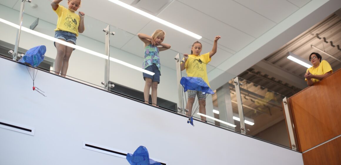 Spanish Immersion Camp Combines STEM, Culture, and Experiential Learning at Drake