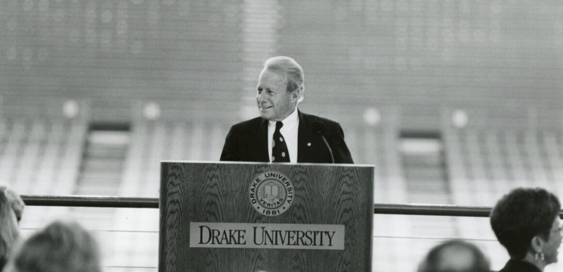 Knapp025 Remembering University Benefactor and Longtime Trustee Bill Knapp