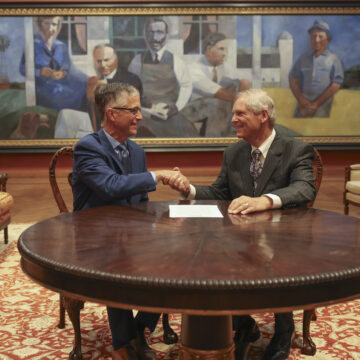 Drake University to House Personal and Professional Papers of Former Governor and U.S. Secretary of Agriculture Tom Vilsack 